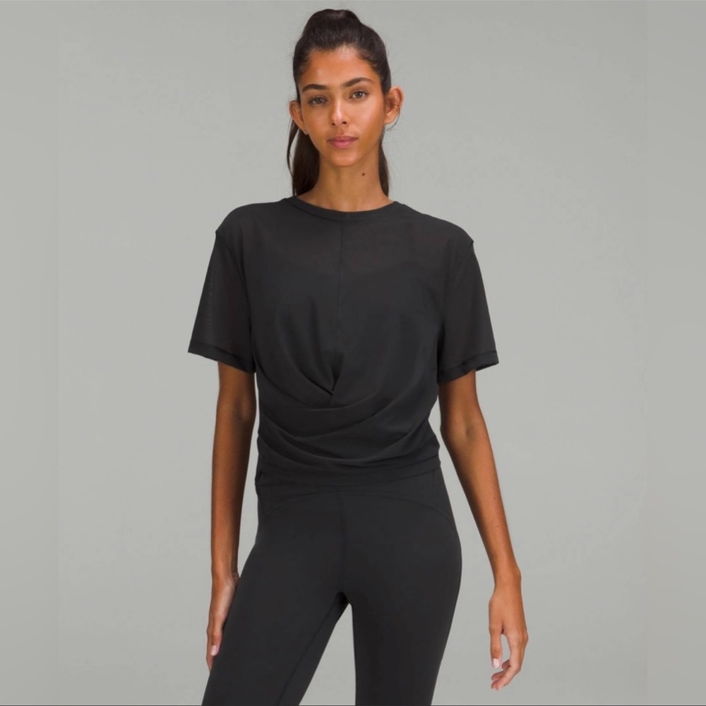 Lululemon- Lightweight Mesh Reversible Yoga T-Shirt